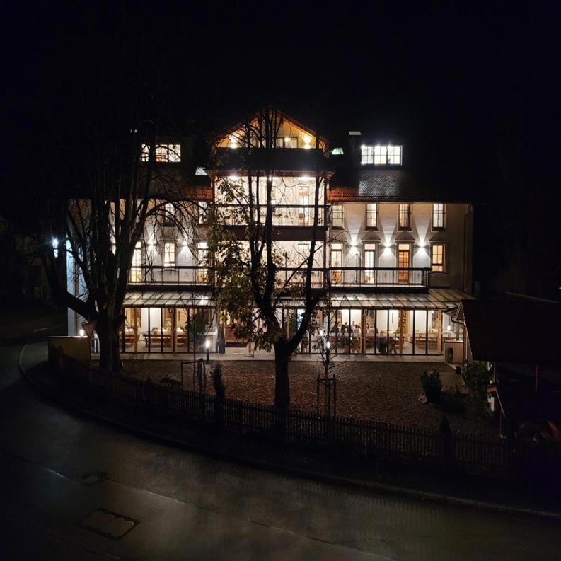 Gasthof & Hotel Bichler Emmering  ภายนอก รูปภาพ