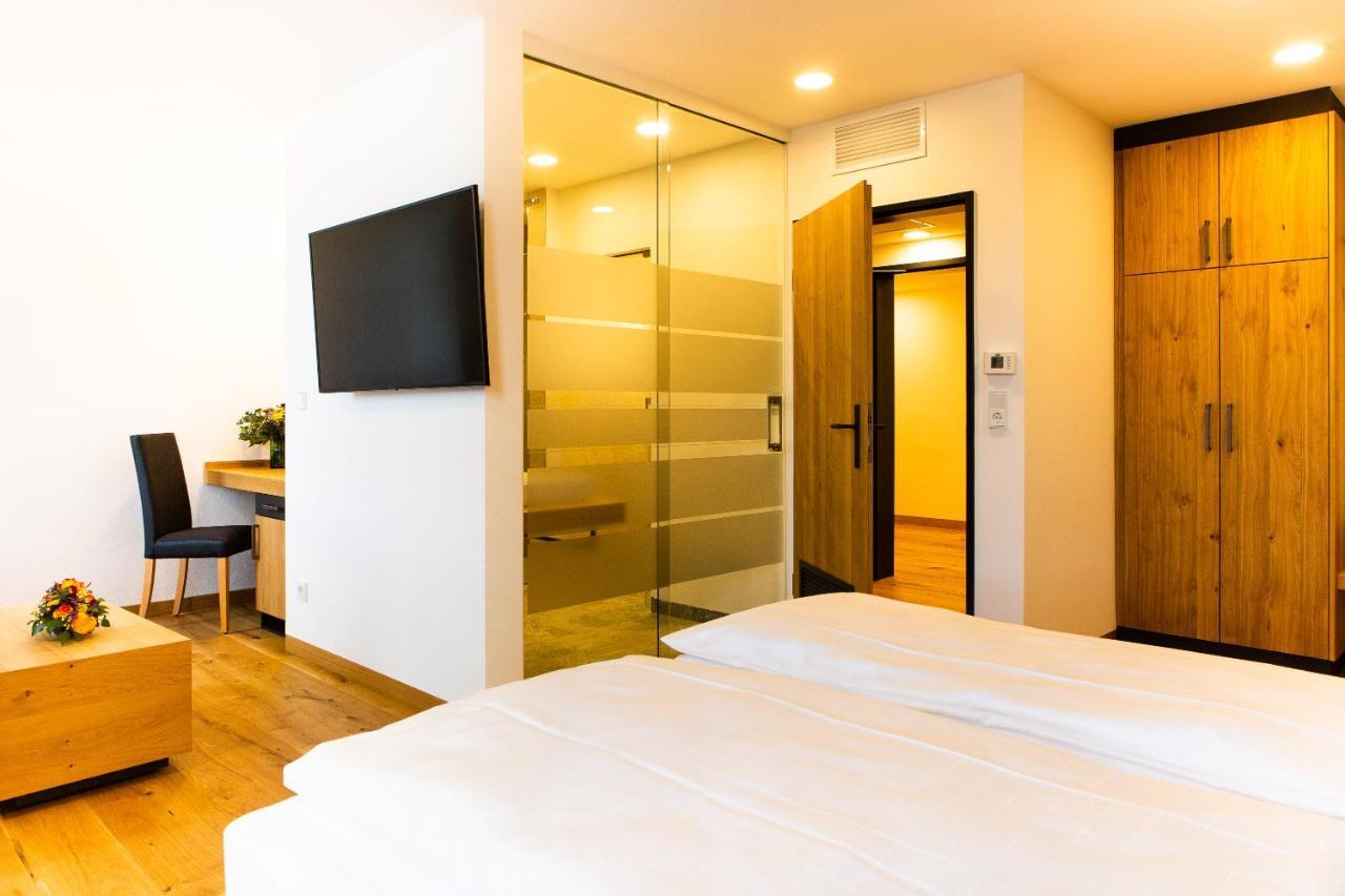 Gasthof & Hotel Bichler Emmering  ภายนอก รูปภาพ