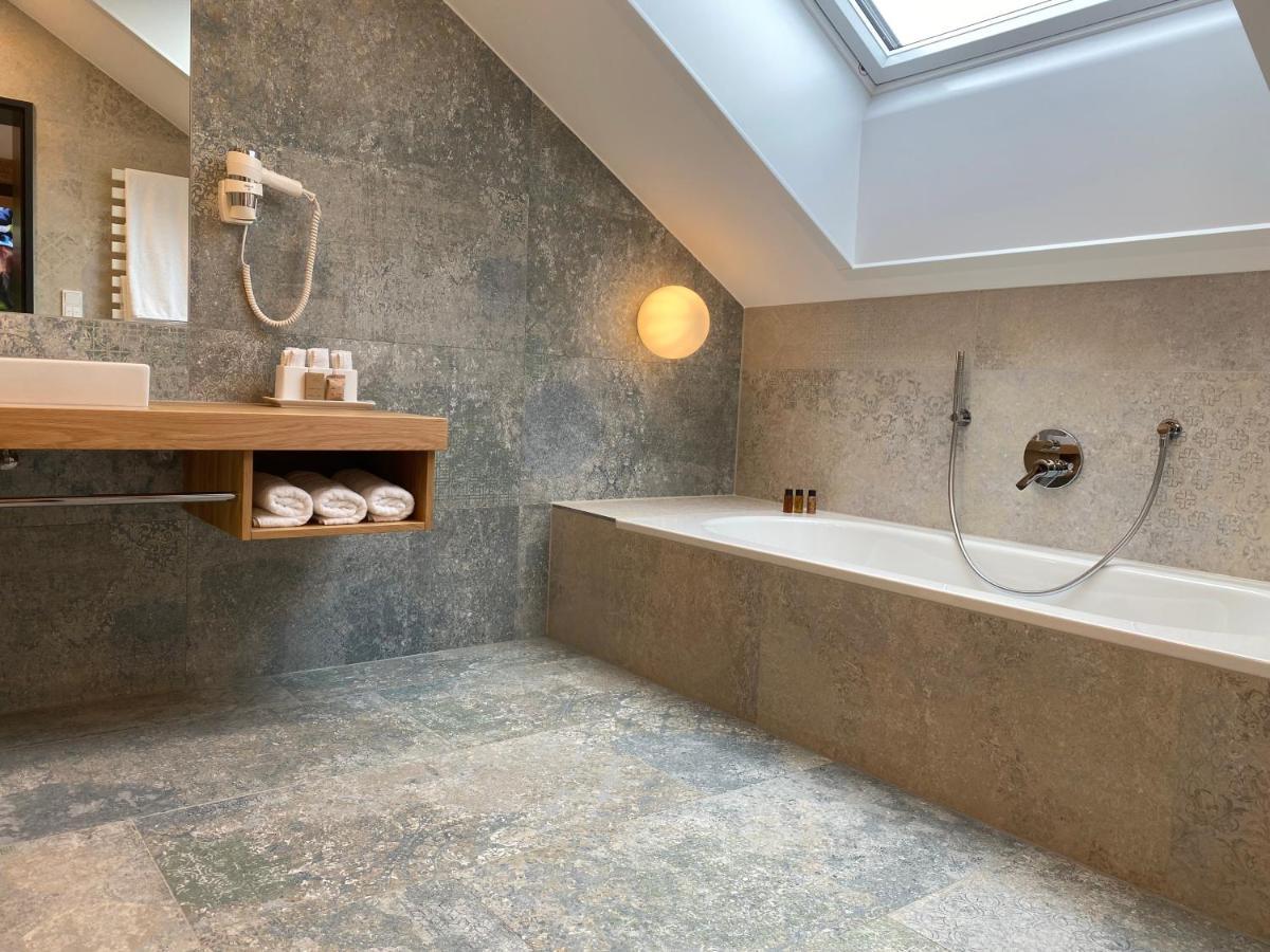 Gasthof & Hotel Bichler Emmering  ภายนอก รูปภาพ